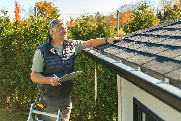 Professional Roofing technician working in La Mesa, CA
